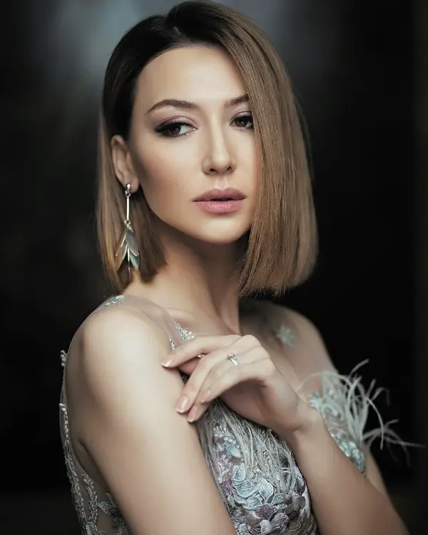 You should follow Lola Yuldasheva on Instagram because she is one of the most beautiful Uzbek girls