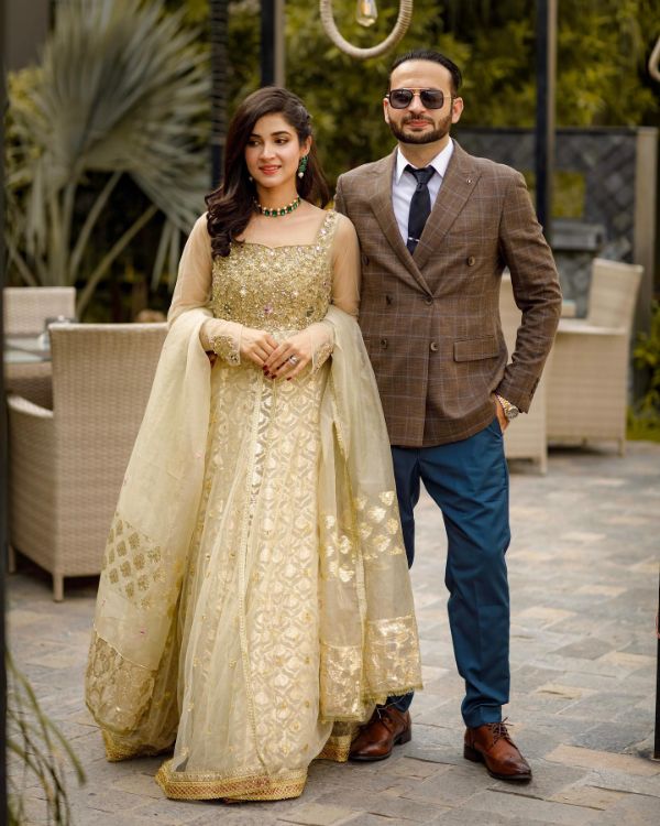 A picture of Areeba Wahab with her husband