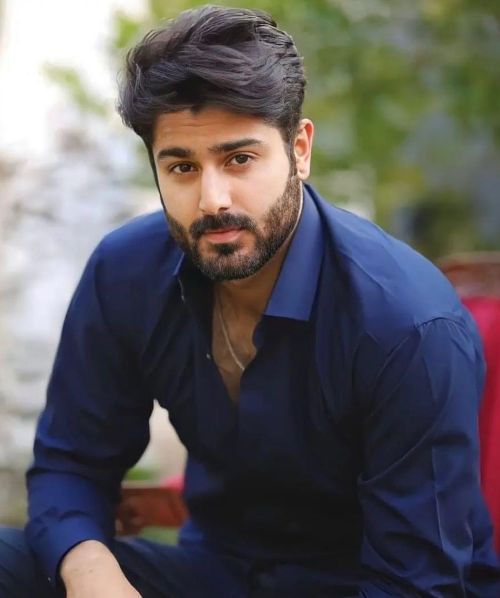 Tere Ishq Ke Naam drama cast lead actor Zaviyar Nauman Ijaz as Khursheed