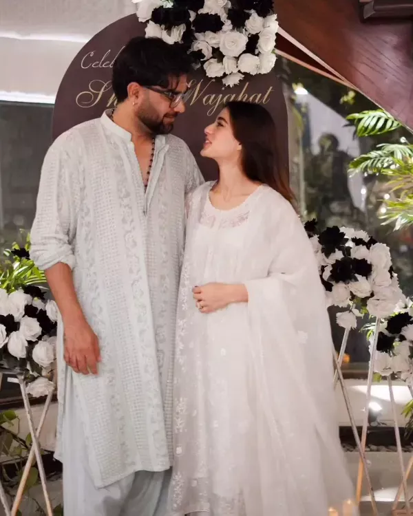 Is Iqra Aziz Pregnant Again? Check Out the Latest Photo Here!